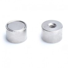 Neodimium pot mágnes mágnes belső furatos 20 mm